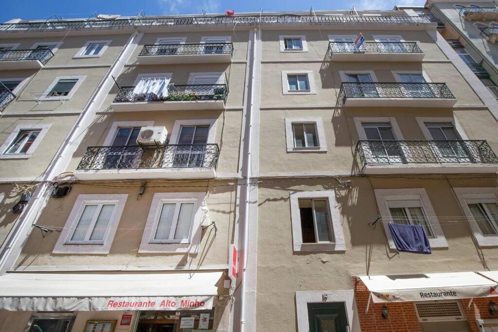 Santa Marta Cozy Apt W/ Ac Lisboa Екстериор снимка