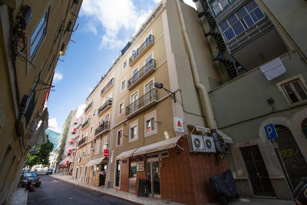 Santa Marta Cozy Apt W/ Ac Lisboa Екстериор снимка